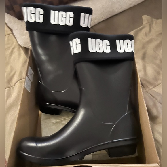 UGG rain boots size 7 woman's new in box - Picture 3 of 5